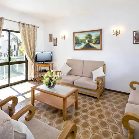 Spacious In With Private Pool Сasa de vacaciones Vilamoura