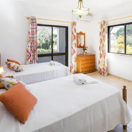 Spacious In With Private Pool Holiday home