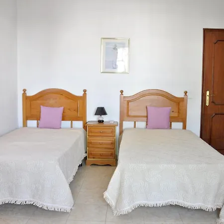 Spacious In With Private Pool *