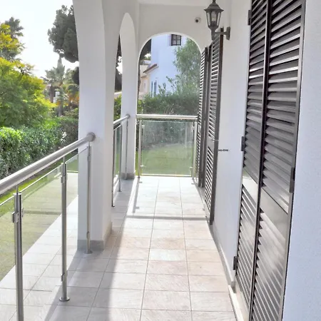 Holiday home Spacious In With Private Pool *
