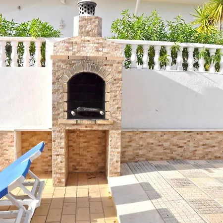 Spacious In With Private Pool Holiday home